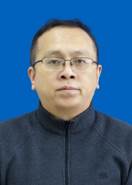 说明: E:\作品\材料学院网站V2.0\相关材料\教师名录\学院教师二寸免冠蓝底照片\学院教师二寸免冠蓝底照片\许峰.jpg