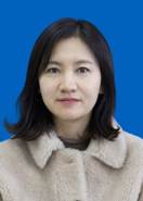 说明: E:\作品\材料学院网站V2.0\相关材料\教师名录\学院教师二寸免冠蓝底照片\学院教师二寸免冠蓝底照片\杨梅.jpg